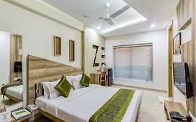 Treebo Daksh Residency